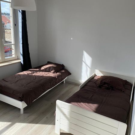 Joli Appartement Avec Parking Gratuit Sur Place Givet Exteriör bild